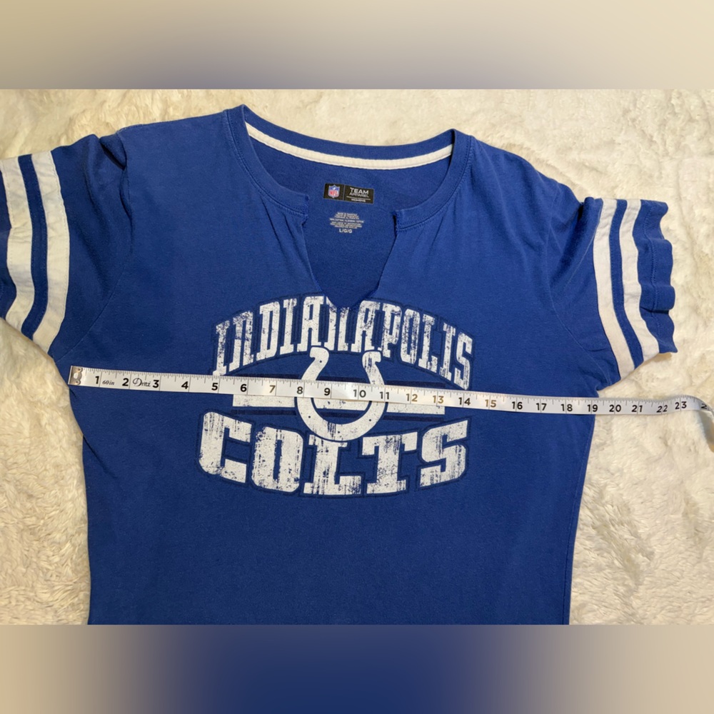 NFL Team Apparel size large blue Indianapolis Colts v-neck short sleeve t-shirt - Picture 4 of 5